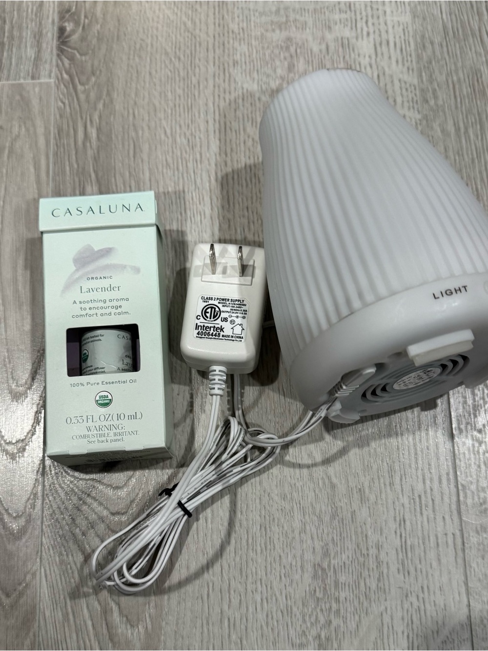 EUC White Ribbed Ultrasonic Diffuser with Casaluna Lavender Oil